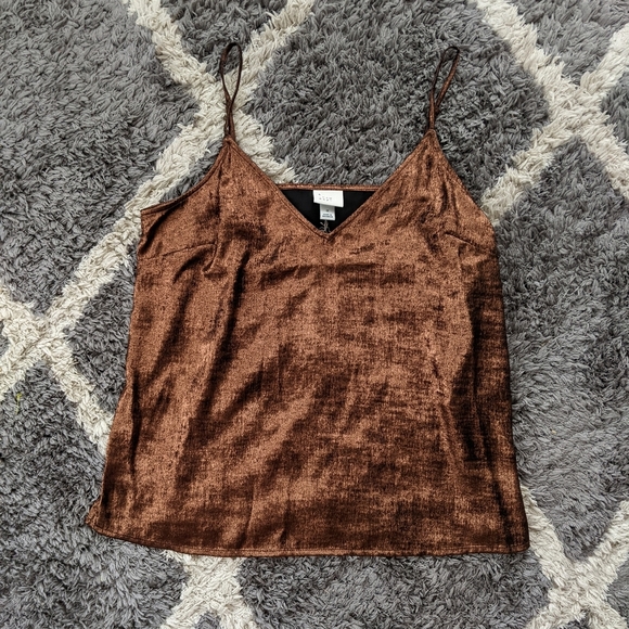 NWT A New Day Women's V-Neck Cami Metallic Copper Gold Tank Top Size S - Picture 3 of 8